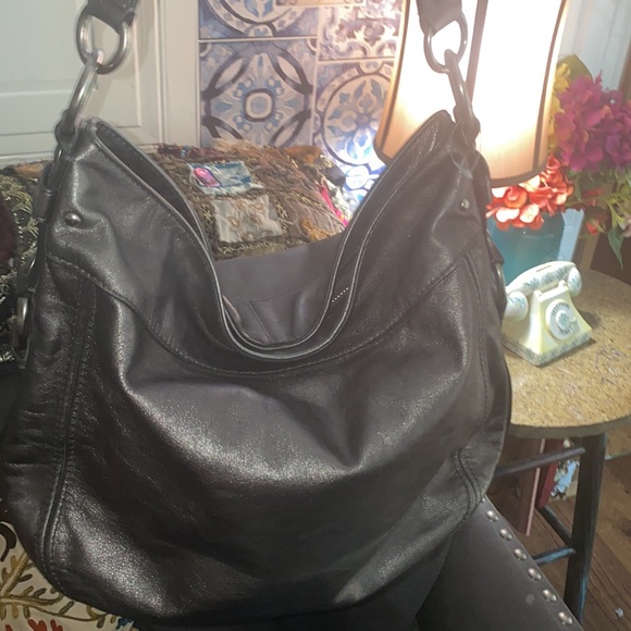 Coach - Picture 4 of 13